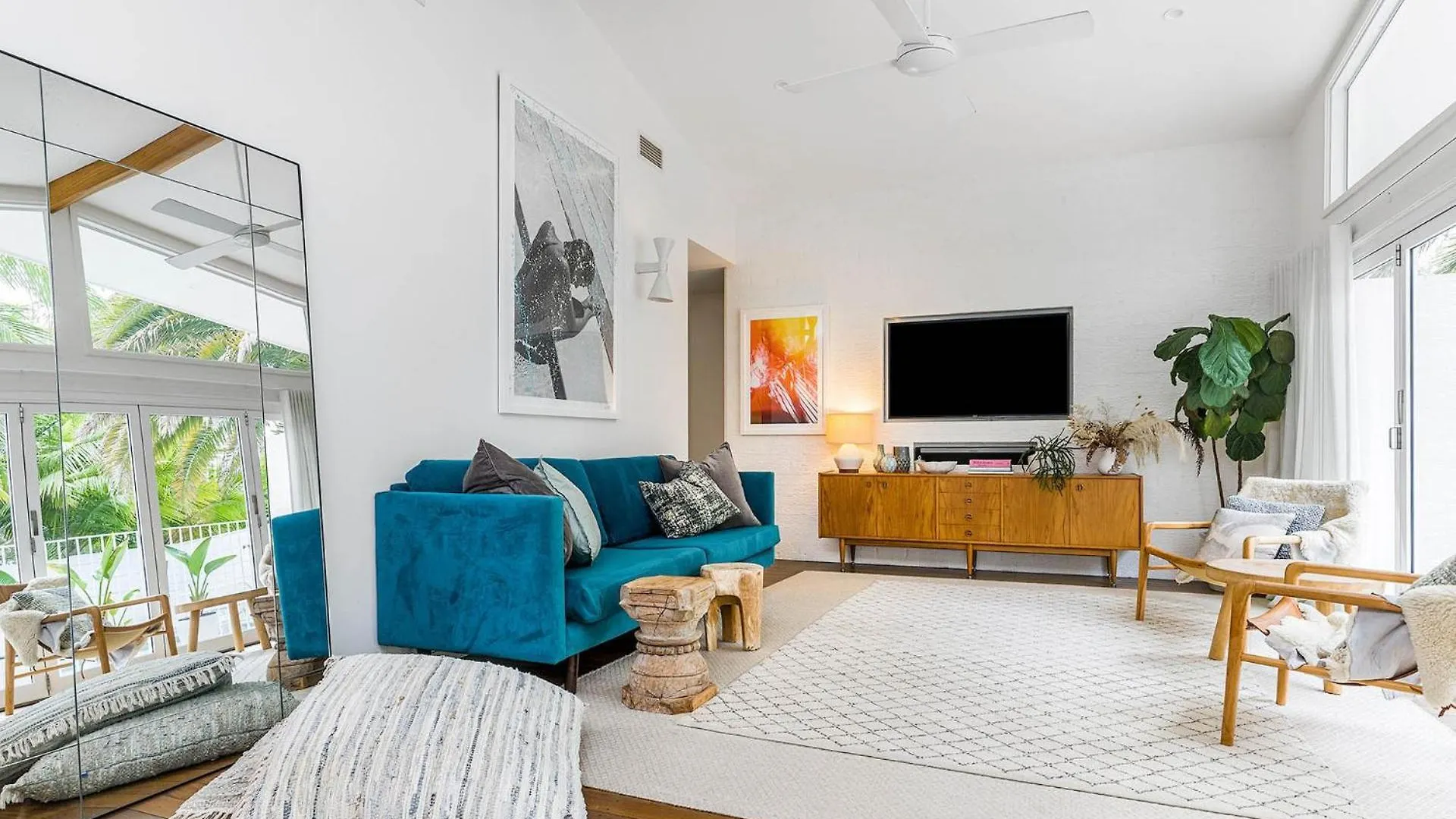 The Chalet - Designer 3 Bedroom Retreat With Pool Byron Bay